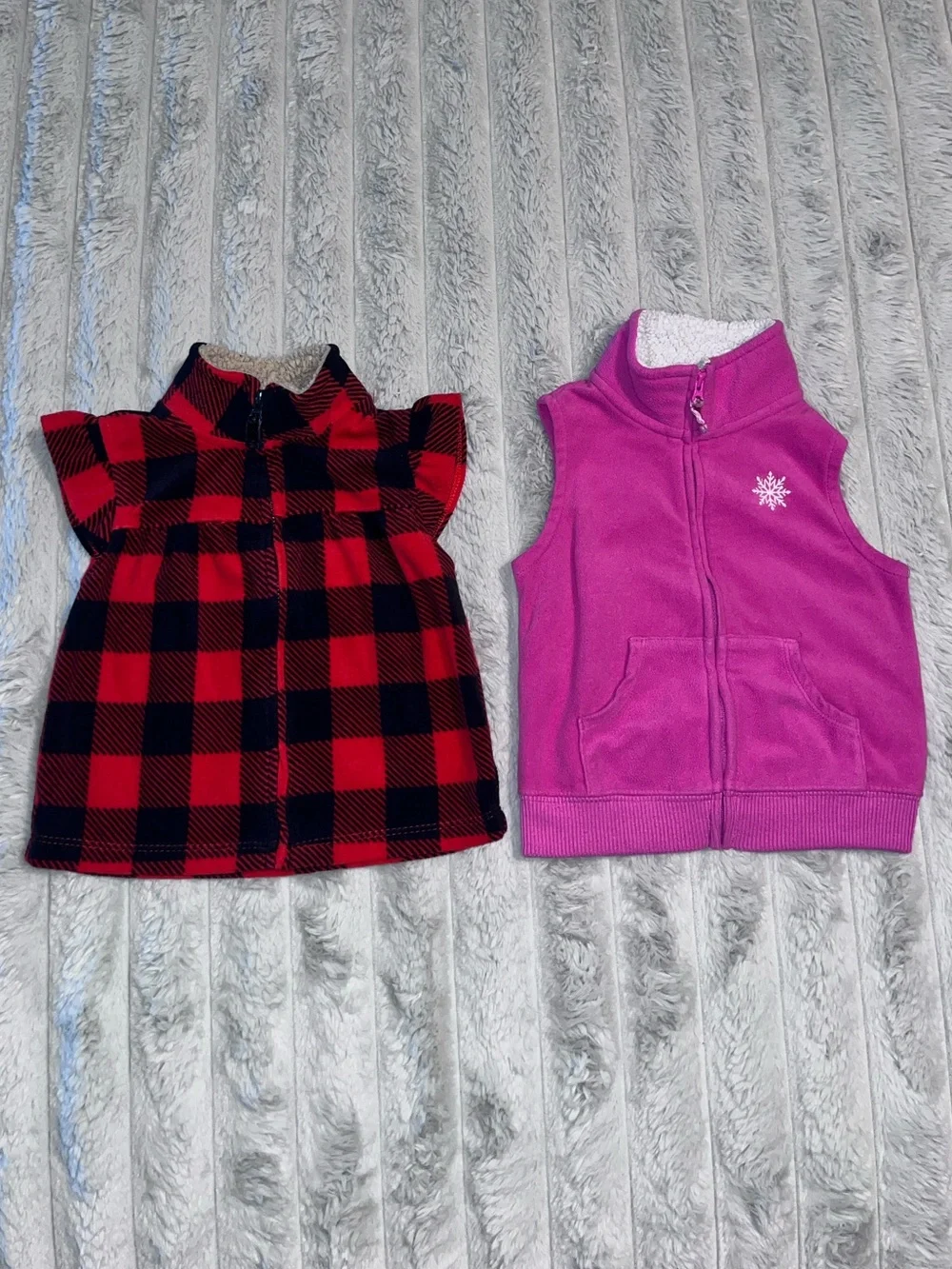 Carter’s Girl’s 18M Fleece Vests Bundle